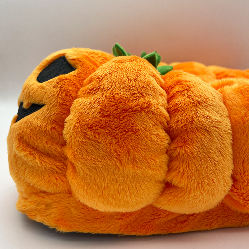 Nga Hukarere Pumpkin Slippers11