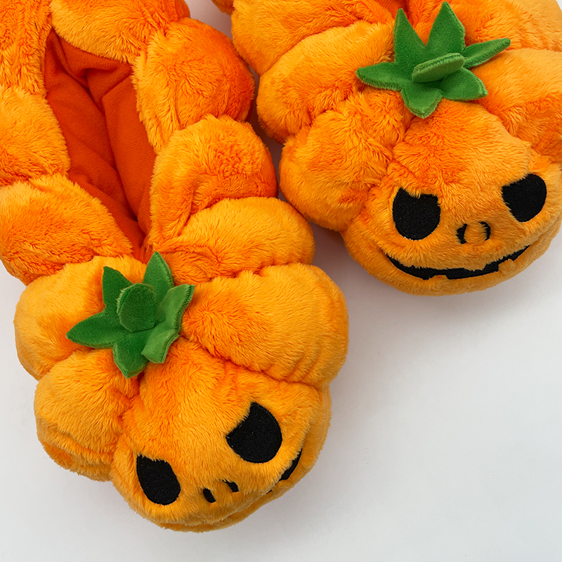 Nga Hukarere Pumpkin Slippers12