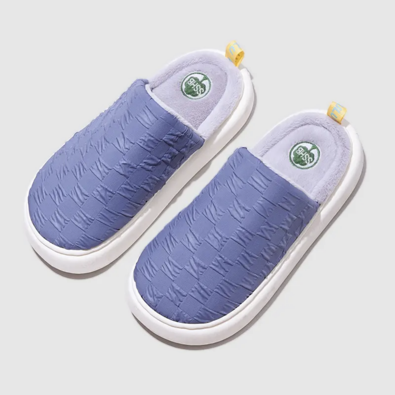 2024 Bag-ong Latex Slippers sa Indoor nga Tingtugnaw Mabaga nga Soled Non-Slip Couples Home Shoes