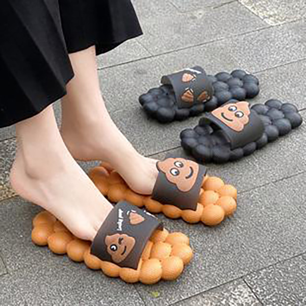 Slippers that can be easily stepped on to go out in summer are fashionable and comfortable. (2)