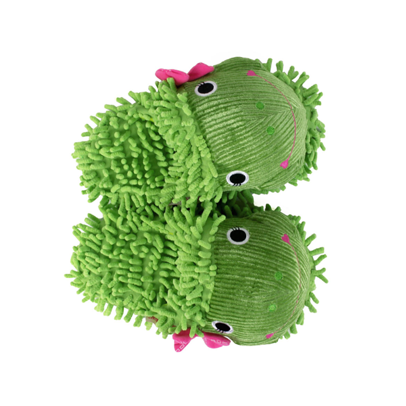 Relax Spa Sister Just For Fun Plush Fuzzy Frog Slippers