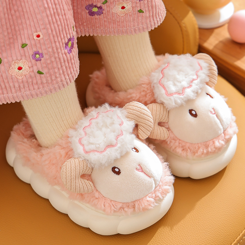 Wholesale Girl Cute Sheep Design Plush Lamb Slippers Animal Shoes